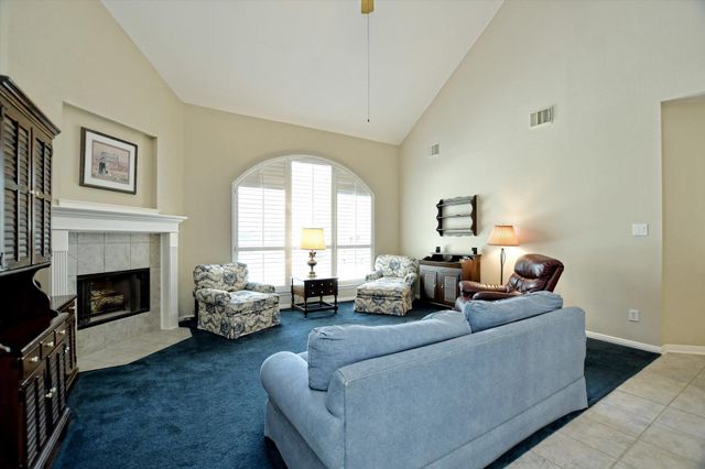 2720 Loyaga DR, Round Rock, TX 78681