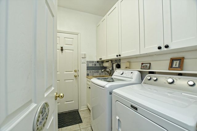 2720 Loyaga DR, Round Rock, TX 78681