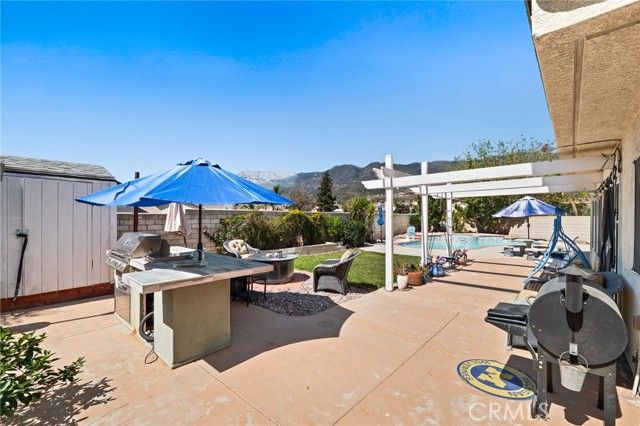 5324 Buckskin Drive, Fontana, CA 92336