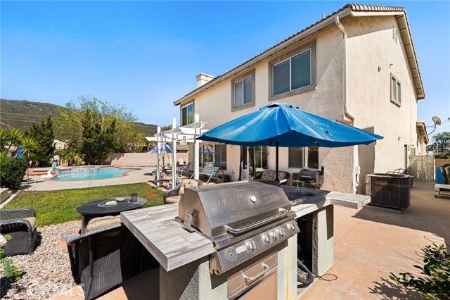 5324 Buckskin Drive, Fontana, CA 92336