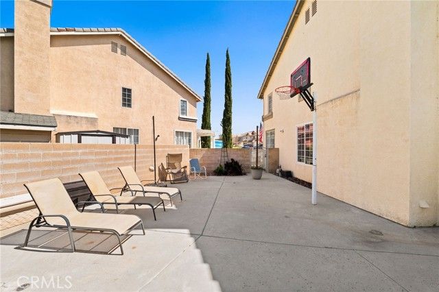 5324 Buckskin Drive, Fontana, CA 92336