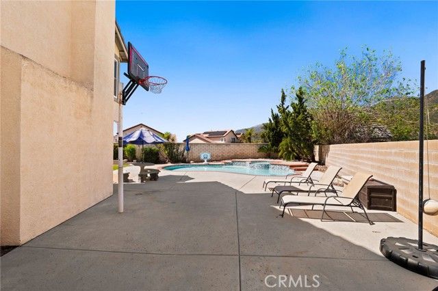 5324 Buckskin Drive, Fontana, CA 92336