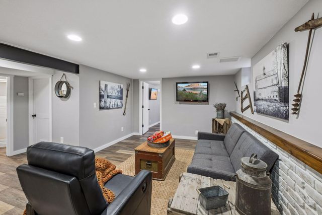 2134 Shale Lane, Eagan, MN 55122