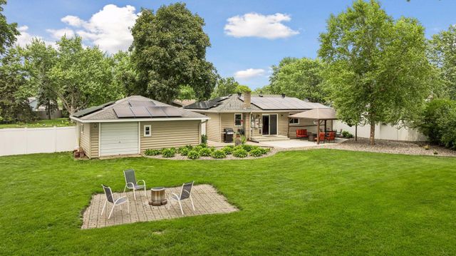2134 Shale Lane, Eagan, MN 55122