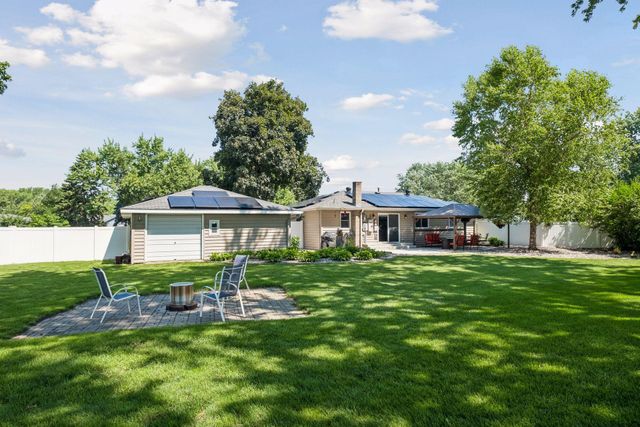 2134 Shale Lane, Eagan, MN 55122