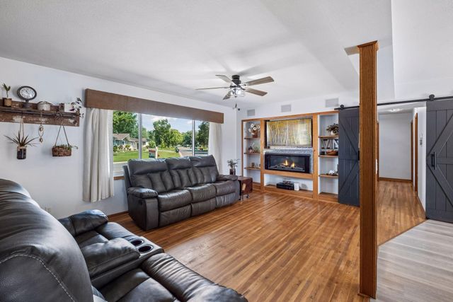 2134 Shale Lane, Eagan, MN 55122