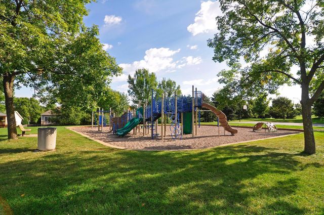 2134 Shale Lane, Eagan, MN 55122