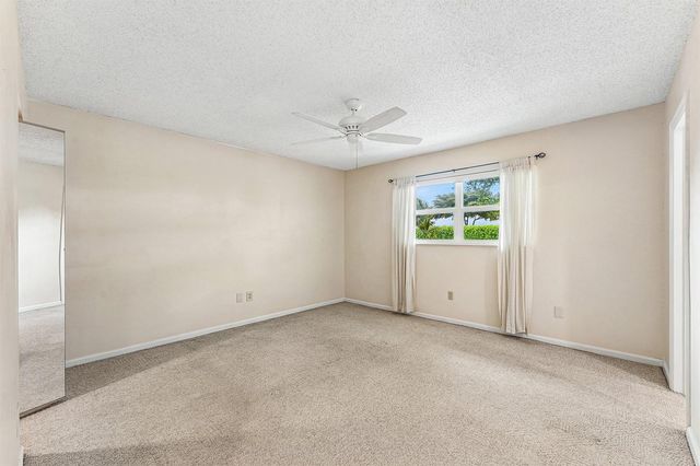 3150 Pinehurst Drive, Lake Worth, FL 33467
