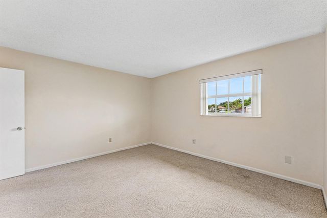 3150 Pinehurst Drive, Lake Worth, FL 33467