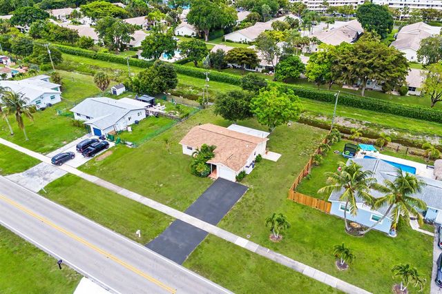 3150 Pinehurst Drive, Lake Worth, FL 33467