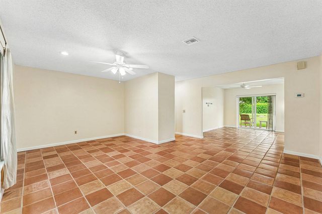 3150 Pinehurst Drive, Lake Worth, FL 33467