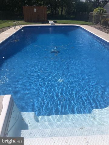 126 MARTEL CIR, Dillsburg, PA 17019