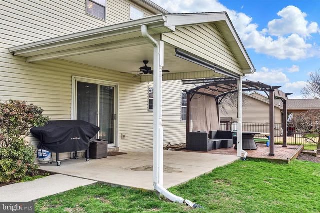 126 MARTEL CIR, Dillsburg, PA 17019