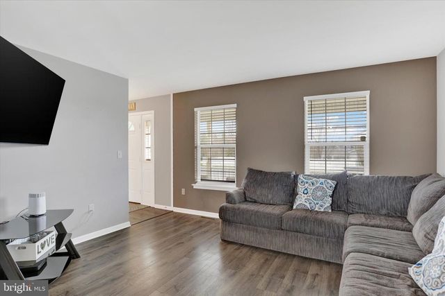 126 MARTEL CIR, Dillsburg, PA 17019