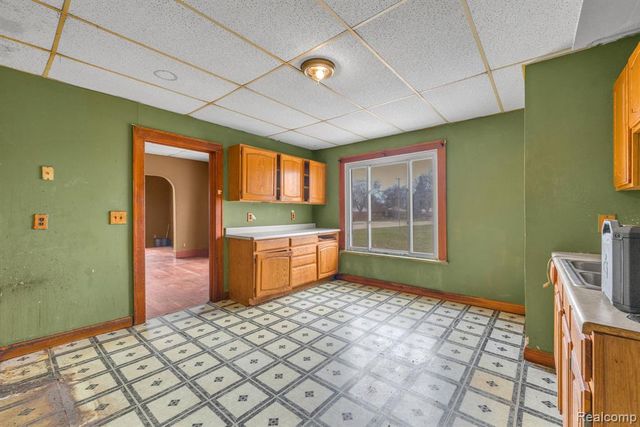 850 Montie Road, Lincoln Park, MI 48146