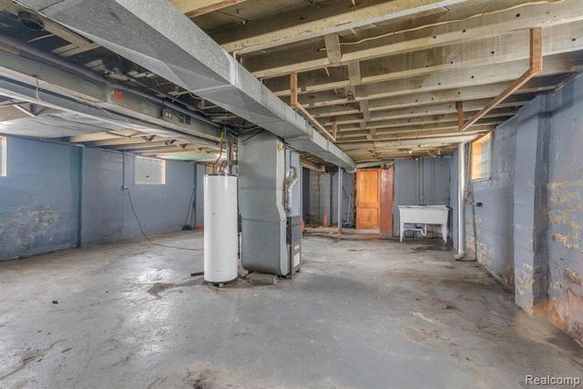 850 Montie Road, Lincoln Park, MI 48146