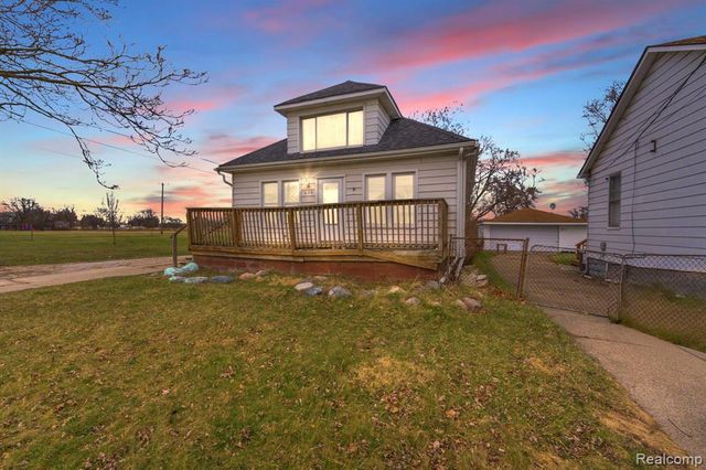 850 Montie Road, Lincoln Park, MI 48146