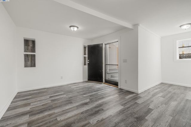 1127 60Th Ave, Oakland, CA 94621