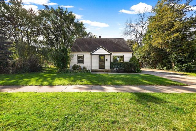 513 E MURRAY AVENUE, Appleton, WI 54915