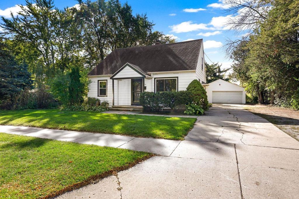 513 E MURRAY AVENUE, Appleton, WI 54915