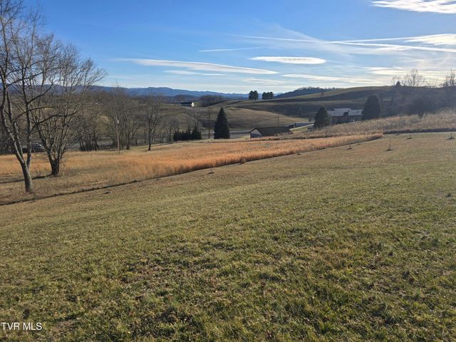 36091 Glove Drive, Glade Spring, VA 24340