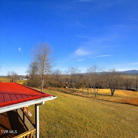 36091 Glove Drive, Glade Spring, VA 24340