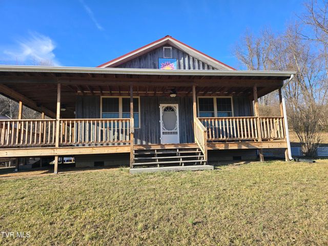 36091 Glove Drive, Glade Spring, VA 24340