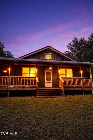 36091 Glove Drive, Glade Spring, VA 24340