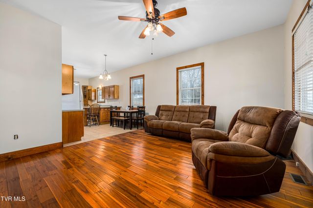 36091 Glove Drive, Glade Spring, VA 24340