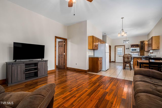 36091 Glove Drive, Glade Spring, VA 24340