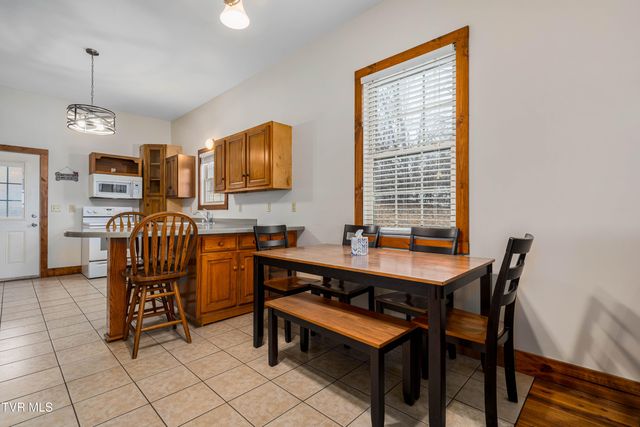 36091 Glove Drive, Glade Spring, VA 24340