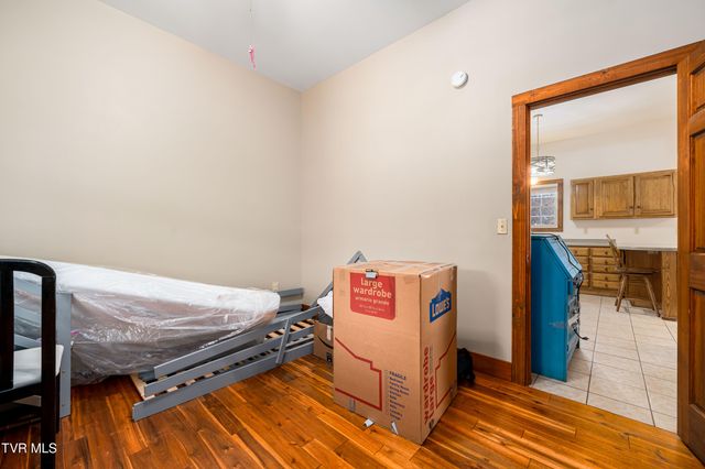 36091 Glove Drive, Glade Spring, VA 24340