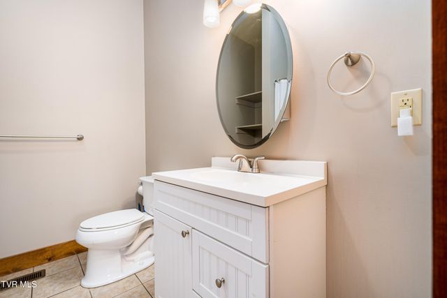 36091 Glove Drive, Glade Spring, VA 24340