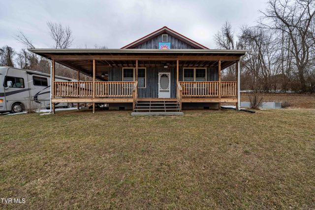 36091 Glove Drive, Glade Spring, VA 24340