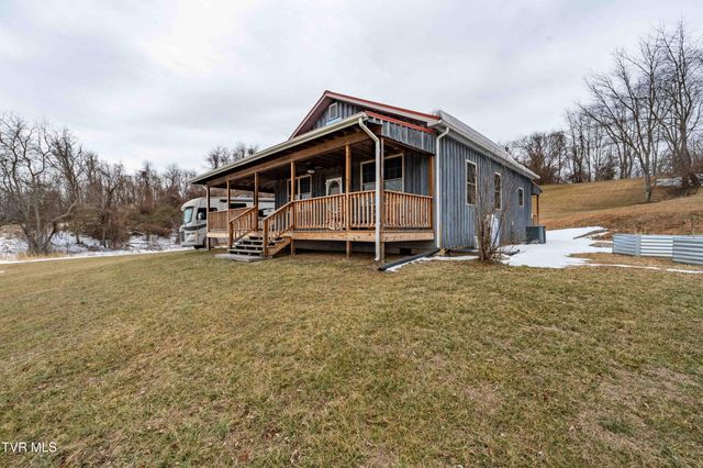 36091 Glove Drive, Glade Spring, VA 24340