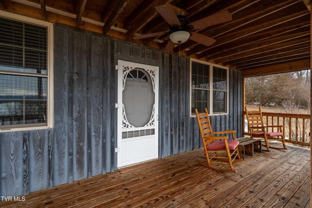 36091 Glove Drive, Glade Spring, VA 24340