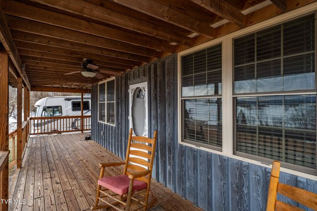 36091 Glove Drive, Glade Spring, VA 24340