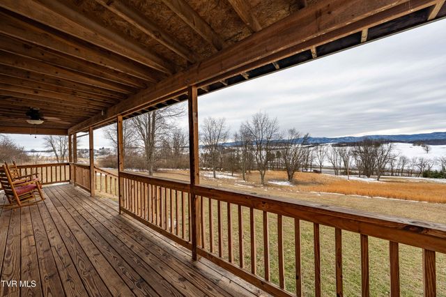 36091 Glove Drive, Glade Spring, VA 24340