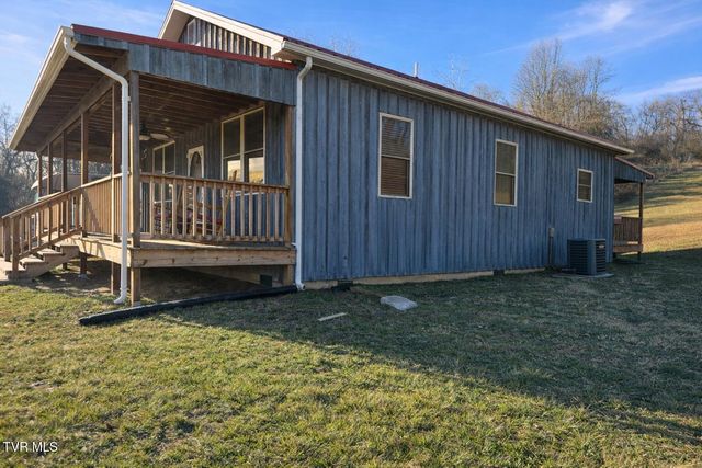 36091 Glove Drive, Glade Spring, VA 24340