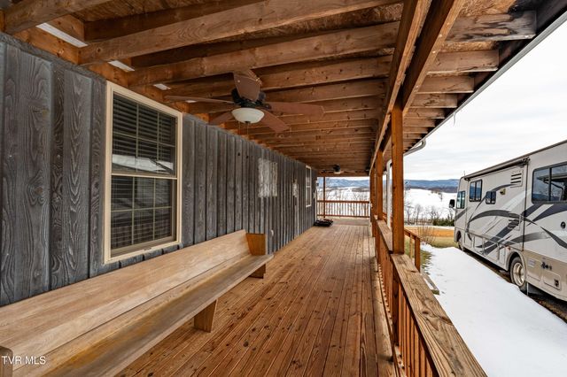 36091 Glove Drive, Glade Spring, VA 24340