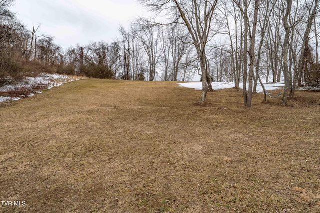 36091 Glove Drive, Glade Spring, VA 24340