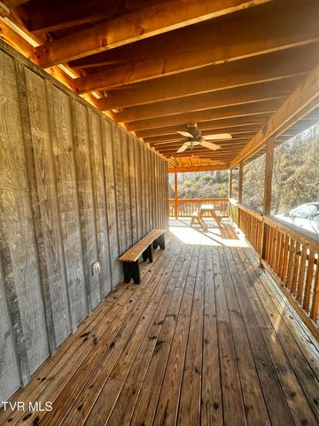 36091 Glove Drive, Glade Spring, VA 24340