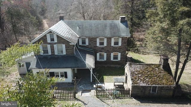 432 QUARRY RD, Ottsville, PA 18942