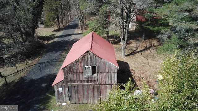 432 QUARRY RD, Ottsville, PA 18942