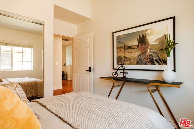 821 S Gramercy Place 2, Los Angeles, CA 90005