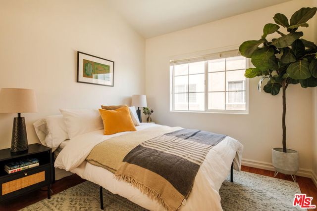 821 S Gramercy Place 2, Los Angeles, CA 90005