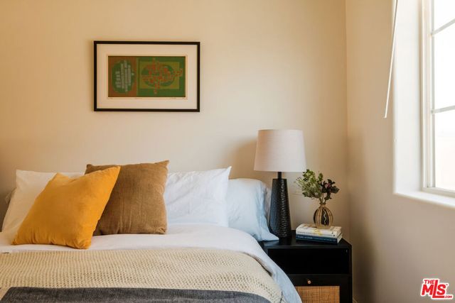 821 S Gramercy Place 2, Los Angeles, CA 90005