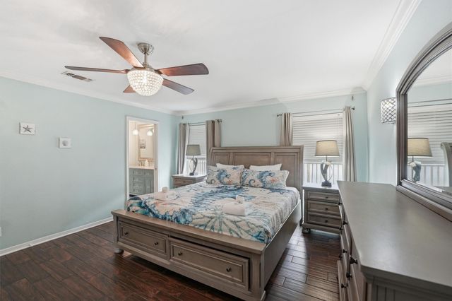 7712 Channelview Drive, Galveston, TX 77554