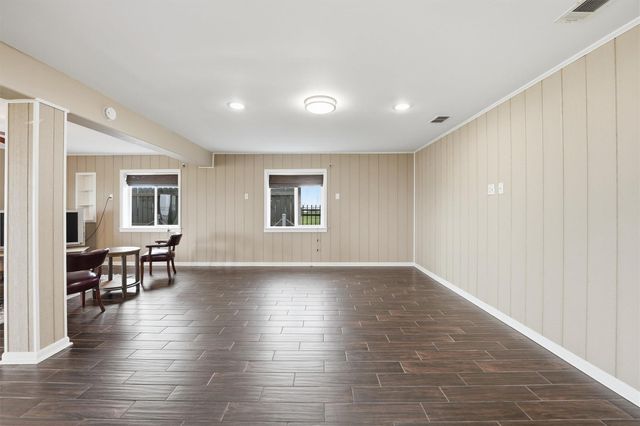 7712 Channelview Drive, Galveston, TX 77554