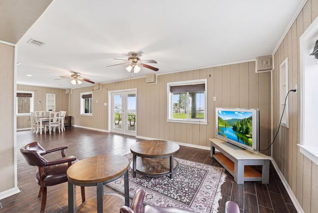 7712 Channelview Drive, Galveston, TX 77554